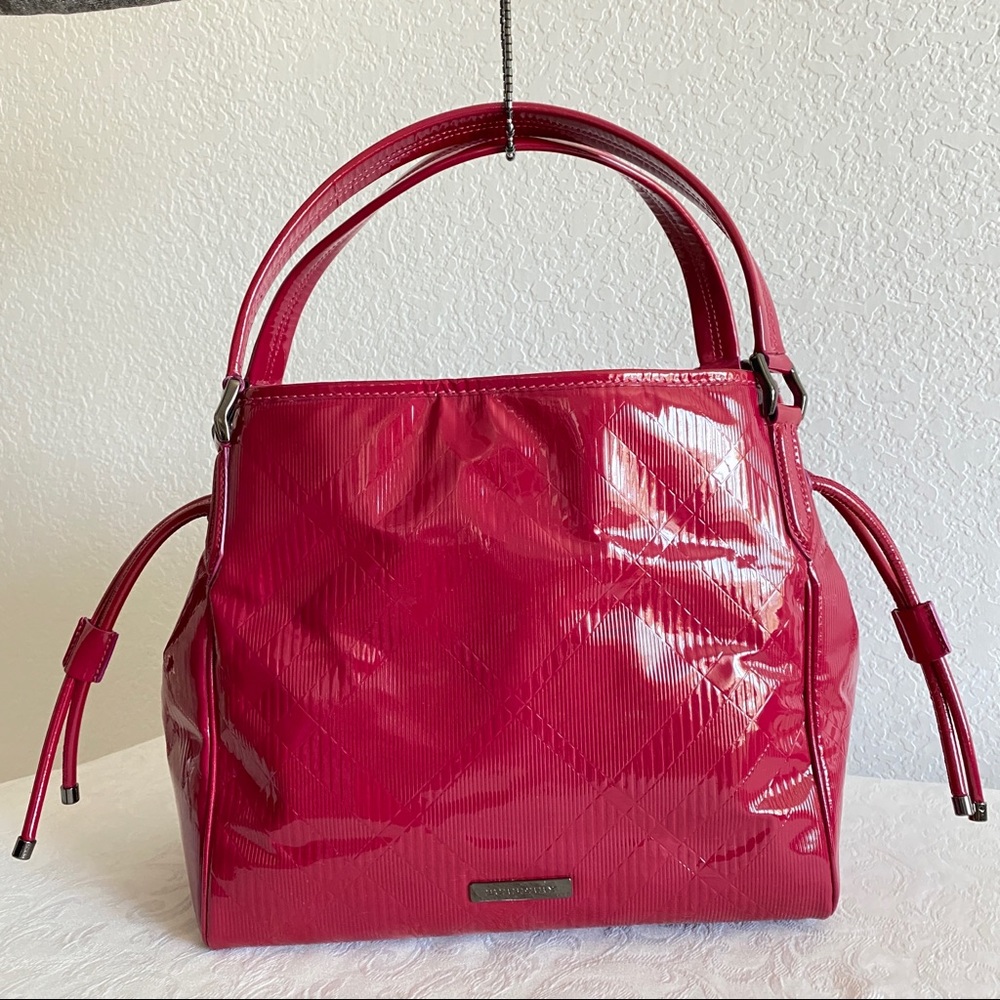 Burberry raspberry embossed check patent leather tote bag